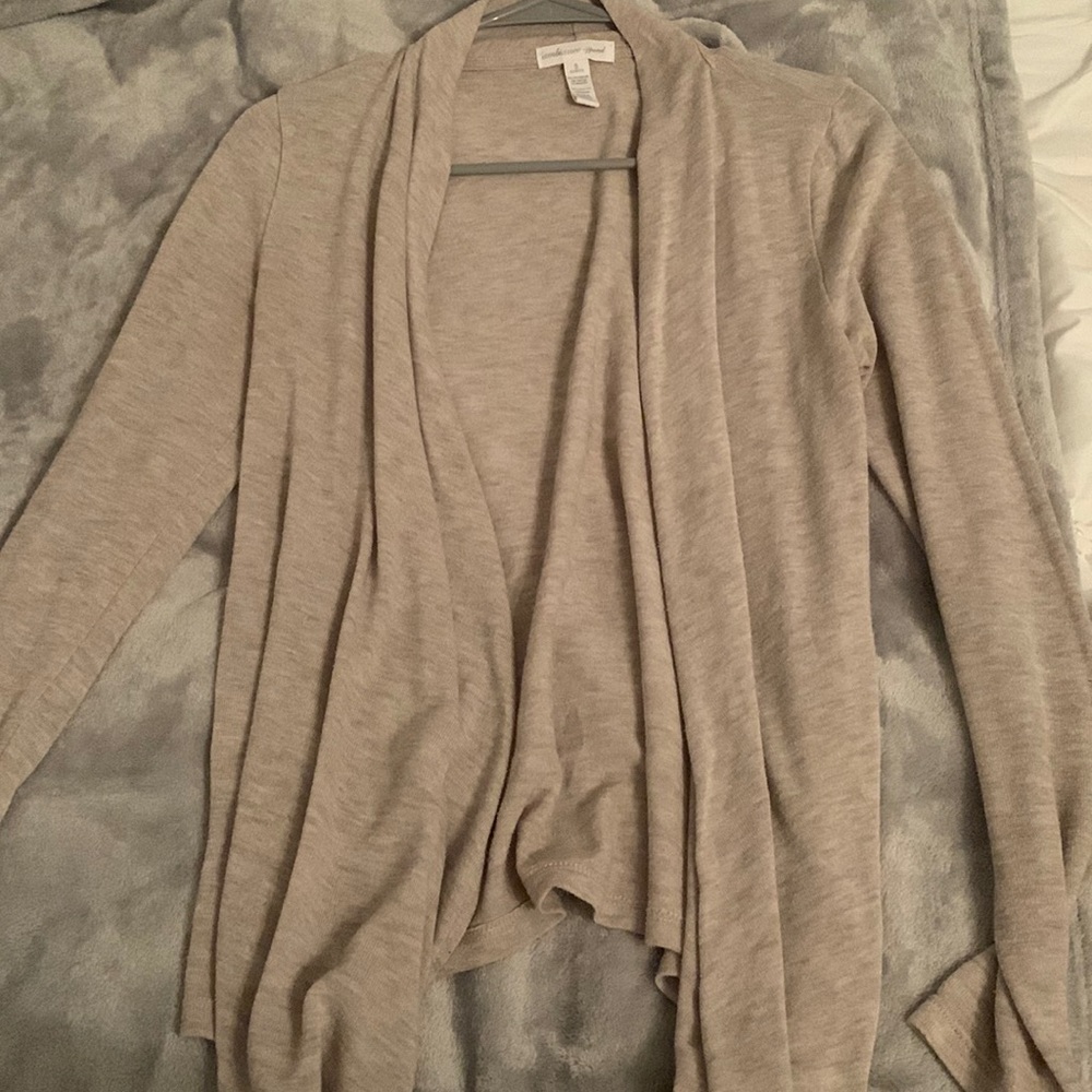 Beige cardigan Ambiance apparel
